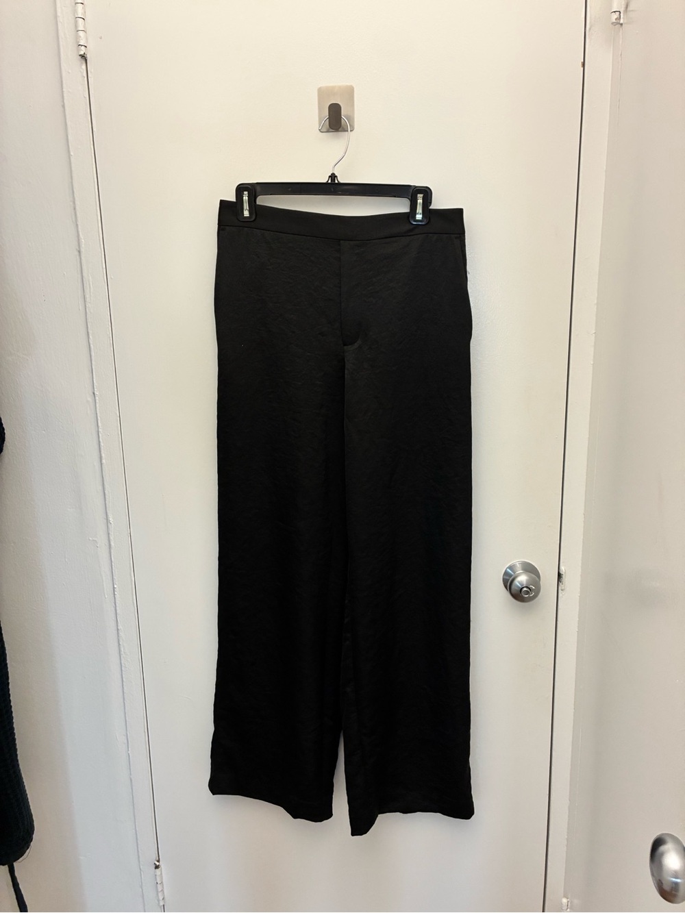 Madewell Black Satin Pull-On Pant — Size Medium